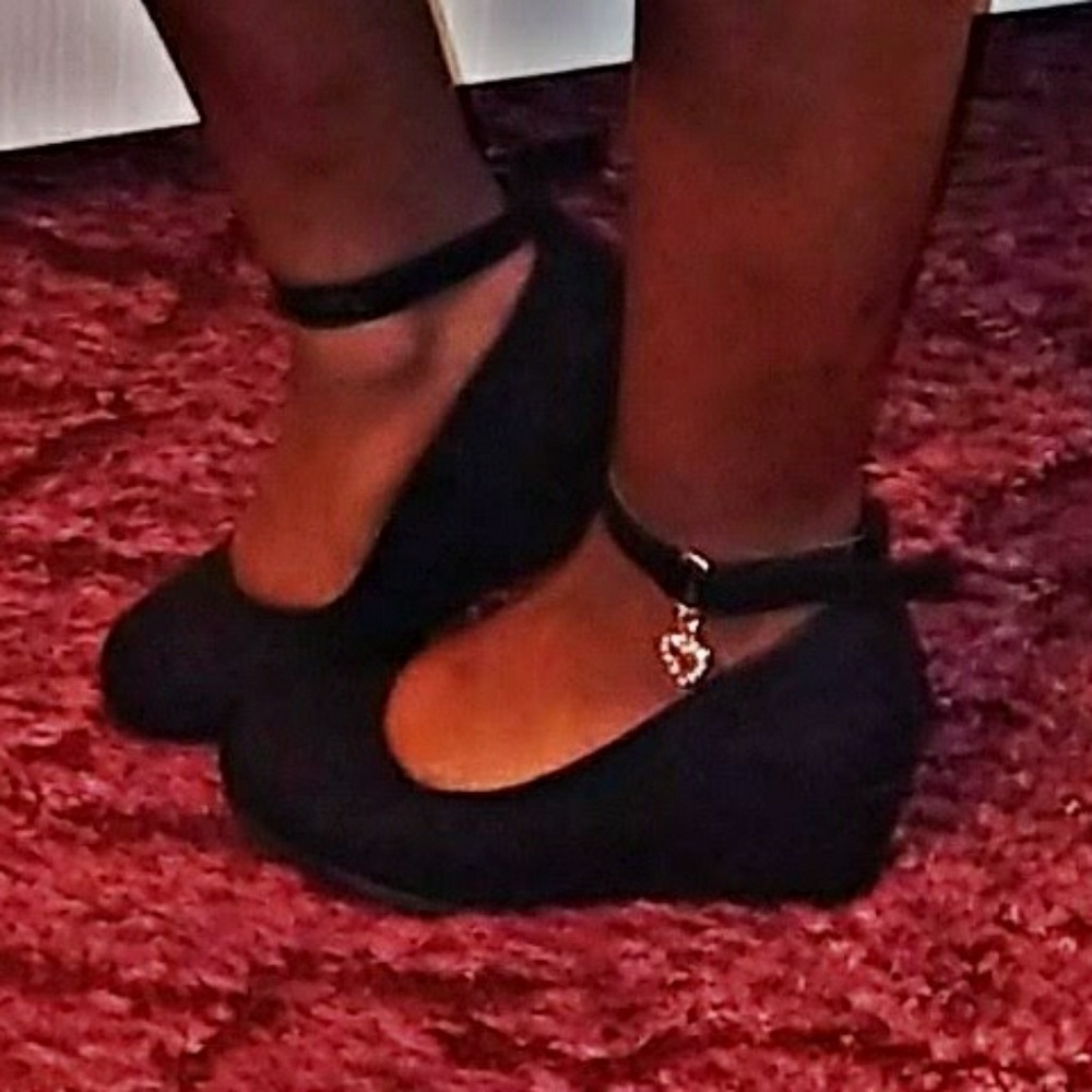 Wedges (little girl)